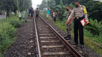 Ibu dan Bayinya Tewas Tersambar Kereta Api di Desa Jatiguwi Kabupaten Malang