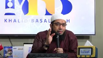 Dorce Meninggal, Hukum Makamkan Transgender Dalam Islam Menurut Ustadz Khalid Basalamah