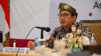 Fadli Zon Sentil Dusta Big Data hingga Oligarki Lewat Puisi 'BRUTUS': Lihatlah Indonesia Makin Berantakan