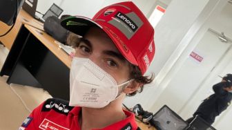 Kena Batu saat Ngetes Balap di Mandalika, Francesco Bagnaia Memar, Warganet: Pakai Minyak Tawon Saja