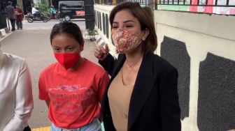 Lolly Putri Nikita Mirzani Beri Respons Menohok Gegara Netizen Senggol Ibunya Masuk Penjara