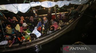 Pukul 2 Pagi, 114 Imigran Rohingya Terdampar di Aceh