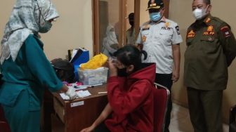 Tertangkap Mesum, Tiga Remaja di Padang Nyaris Dihajar Massa