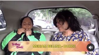 Obituari Dorce Gamalama: Berperan Jadi Tukang Parkir, Ngobrol Bersama Driver Ojol di Mobil
