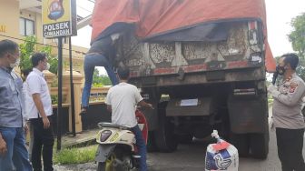 Viral di Medsos Bajing Loncat di Jalan Raya Cilegon-Anyer Dibekuk, Pelaku Kendarai Motor Tanpa Plat Nomor