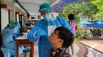 Bandara Sultan Hasanuddin Tetap Berlakukan Tes Antigen, Meski Penumpang Sudah Dua Kali Vaksin Covid-19