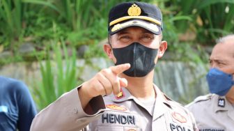 Buat Konten Mesum Menggunakan Seragam Sekolah, Polisi Ungkap Alasan Pasangan Gay di Banjarnegara