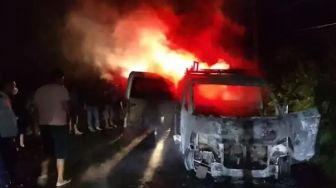 Mobil Daihatsu Gran Max Hangus Terbakar di Hutan Lindung Pohuwato, Sopir Lari Cari Bantuan