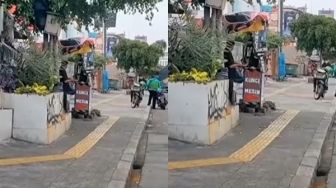 Viral Tukang Kunci Dikira Kerja, Pas Di-Zoom Bikin Syok: Lagi Pijat Plus-plus Majikan