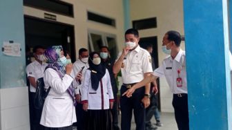 Responsif, Wali Kota Andi Harun Siapkan Anggaran Perbaikan SDN 027 Pramuka 