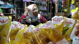 Ketersediaan Minyak Goreng di Pasaran Palembang Sudah Tidak Mencukupi Kebutuhan