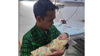 Ustaz Abdul Somad Umumkan Kelahiran Anak dari Fatimah Az Zahra, Auto Banjir Ucapan Menteri Hingga Artis