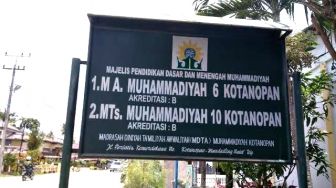 Sekolah Muhammadiyah di Madina Diobrak-abrik OTK