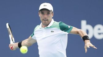 Puasa Gelar Sejak 2019, Petenis Spanyol Bautista Agut Akhirnya Rengkuh Gelar di Qatar Open