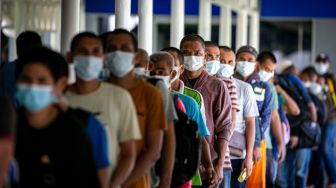 Covid-19 Melandai Kran PMI Dibuka Lagi, 380 Orang Asal Lombok Berangkat ke Luar Negeri