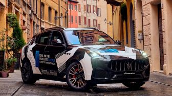 The Best 5 Oto: Maserati Grecale Berbagi Stiker, Pelek Emas Moto Morini, Volkswagen Buka Pemesanan e-Up!