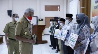 Ganjar Gelontorkan Rp 107,1 Miliar untuk 2.201 Lembaga Pendidikan