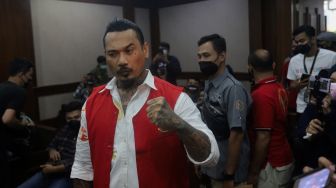 Tok! Jerinx SID Divonis  1 Tahun Penjara dan Denda Rp 25 Juta