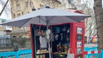 Cuma Seukuran Boks Telepon, Kedai Kopi Terkecil di London Ini Curi Perhatian Publik