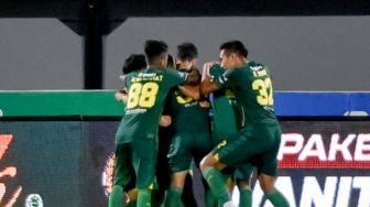 Hasil Liga 1: Samsul Arif Antar Persebaya Bungkam 10 Pemain Arema FC
