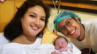Nadine Chandrawinata Melahirkan Anak Pertama di Tanggal Cantik, Diberi Nama Ini