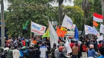 Hari Ini UMK 2024 Diumumkan, Buruh Bekasi Ancam Mogok Jika Kenaikan Tak Sesuai