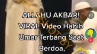 CEK FAKTA: Viral Video Habib Umar Terbang saat Berdoa, Benarkah?