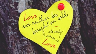 5 Bahasa Cinta yang Wajib Kamu Ketahui, Bagaimana dengan Bahasa Cintamu?