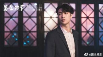 Drama China Challenges At Midlife, Lay EXO Jadi Penjahat