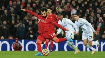 Gilas Leeds United 6-0, Liverpool Tempel Ketat Manchester City