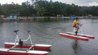 Keren! Warga Kendari Bikin Sepeda Air untuk Sarana Rekreasi dan Aktivitas Wisatawan di Pinggir Pantai