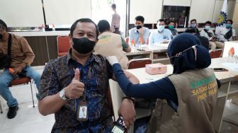 PLN UIW Sulselbar Laksanakan Vaksinasi Booster Untuk Karyawan