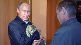 Facebook Izinkan Warganet Kutuk Vladimir Putin dan Militer Rusia