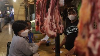 Pedagang Daging Sapi di Jakbar Keluhkan Harga Belum Normal, Sempat Capai Rp 180 Ribu per Kg