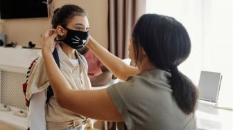 Gejala Omicron pada Remaja dan Cara Mengatasinya, Waspada Jika Batuk Kering atau HIdung Tersumbat