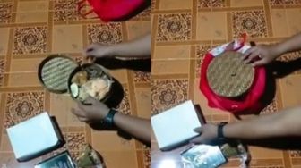 Bapak-bapak Unboxing Isi Berkat Tahlilan, Benda di Besek Bikin Salfok: Itu Beneran?