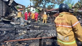 Proses Pemadaman Api Berlangsung Cukup Dramatis, 5 KK Jadi Korban Kebakaran di Bontang