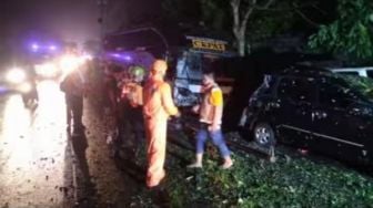 Kecelakaan Maut Libatkan Bus Mobil hingga Motor di Secang Magelang, 2 Orang Tewas