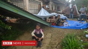 Kisah Korban Gempa Pasaman