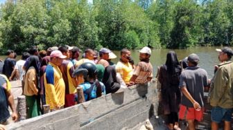 Mau Tangkap Bebek Sesajen Umat Hindu di Sungai, Pelajar Diterkam Buaya 5 Meter