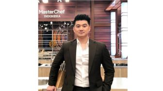 Biodata dan Agama Chef Arnold, Juri MasterChef Indonesia yang Sempat Dikira Mualaf