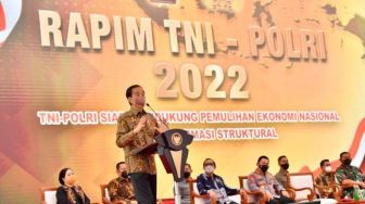 Presiden Jokowi Minta Ibu-ibu TNI-Polri Tidak Sembarang Undang Penceramah Radikal, Begini Tanggapan TNI