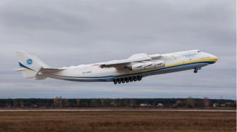 Mengenal Apa Itu Antonov-225? Pesawat Kargo Terbesar Dikabarkan Hancur Akibat Serangan Rusia