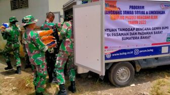 Bulog Salurkan Bantuan bagi Korban Gempa Bumi di Sumbar Melalui Program Bulog Peduli Bencana