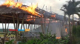 Rumah Makan di Ciamis Tiba-tiba Terbakar, Perangkat Desa: Kemungkinan Ada yang Sengaja