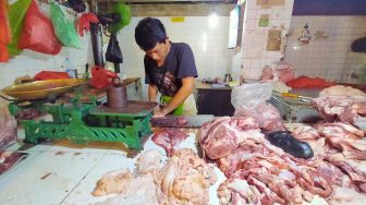 Jerit Pedagang Daging Sapi di Medan: Harga Terus Naik, Pembeli Sepi