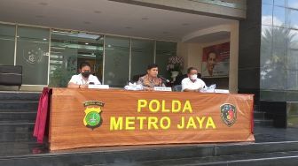 Usai Ditetapkan Tersangka Kasus Pengeroyokan Ketum KNPI Haris Pertama, Politisi Golkar Azis Samual Resmi Ditahan