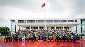 Ketua DPR: TNI-Polri Alat Negara Strategis sebagai Katalisator Pemulihan Ekonomi dan Sosial