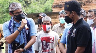 Sandiaga Uno Gerak Cepat Beri 10 Kloset Duduk di Desa Wisata Muara Jambi
