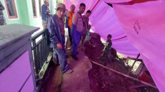 9 Rumah Warga Cilograng Lebak Rusak Diterjang Longsor